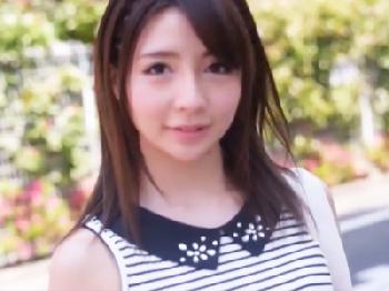 酔っ払った美形少女女子大生に媚薬を飲ませ強引に欲情させた末にハメ撮り中出し美少女のエロ動画