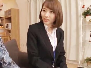 『契約して下さるんですよね‥？』超美人な生保レディは枕営業で中出しもさせちゃうお姉さんOLのエロ動画