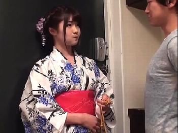 「お兄ちゃん中に出しちゃったの？」家に泊まりに来た浴衣姿の妹に欲情し生ズボ中出し！美少女近親相姦のエロ動画