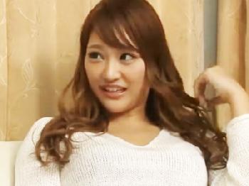 姉ちゃんに頼んで筆おろしして貰った弟がこっそりゴムを外して強引に中出しお姉さん童貞近親相姦のエロ動画