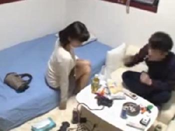 女を忘れかけていた奥様が…若い男に連れ込まれて姦淫交尾素人人妻ナンパ盗撮のエロ動画