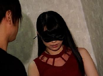 即尺風俗で目隠しを外したら…なんと別れた妻!?猛烈興奮冷めやらない状態のまま裏オプ中出し人妻ソープのエロ動画