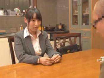 ハロウィンNIGHTに酔っ払ってマジックミラー号でパリピ中出し乱交するギャルたち巨乳ナンパのエロ動画