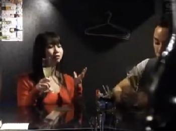 プライベートのアダルトビデオ女優をナンパ→ホテルまでお持ち帰りして隠し撮りハメお姉さん盗撮ぶっかけのエロ動画