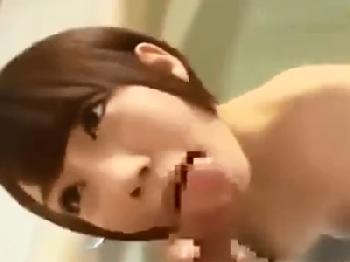 お風呂場でフェラチオチオしてくれる華奢娘を猛烈SEX→精液大量ぶっかけ美少女のエロ動画