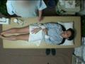 鬼畜マッサージ師にOLお姉さんが言葉たくみに脱がされハメられるのエロ動画