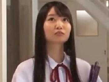 びしょ濡れノーブラ女子校生が体育倉庫で巨根先生とこっそり禁断パコ巨乳パイパンのエロ動画