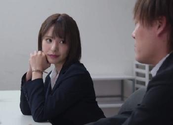 ひょんなことから美人同僚の家へ→無意識に誘惑してくる同僚に我慢できない！お姉さんOLのエロ動画