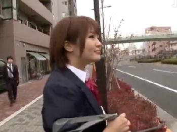 Tバック履いてるミニ系女子校生ガバス内で痴漢されその場パコに絶頂W美少女ロリのエロ動画