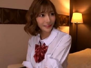 明日花キララさんが男の夢を叶えるために女子校生コスしながらラブラブパコ巨乳ギャルコスプレのエロ動画