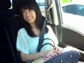 野外での露出プレイを拒む長瀬麻美ちゃんとテントの中でイチャラブパコ巨乳お姉さんハメ撮りのエロ動画