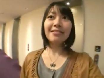 昔の彼女がとびきり綺麗になってたんで思い出語りなりゆきファック美少女お姉さんぶっかけのエロ動画