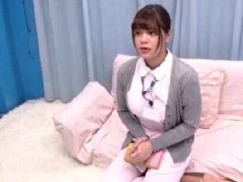 『私…好きだったんだよね♡』彼女がいるのにめがね美形お姉さんに痴女られて寝取られパコ巨乳コスプレ深田えいみのエロ動画