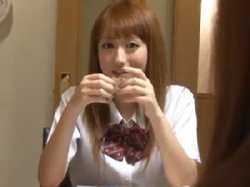 猛烈興奮した義兄に襲われ快楽を知ってしまった女子校生妹が何度もイキまくっちゃう禁断性交美少女顔射近親相姦のエロ動画