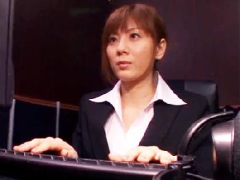 仲間に裏切られて拘束監禁された女捜査官が性欲処理便器にされプライド崩壊巨乳お姉さん顔射レイプのエロ動画