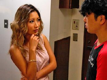 天真爛漫なギャル母親AIKAが欲求不満で隣人と密通交尾巨乳人妻のエロ動画