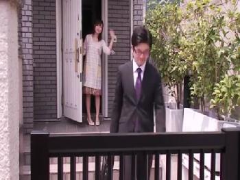 夫が居ない間に夫の上司と快楽に溺れる不貞FUCKする肉欲モンスターマダム巨乳お姉さん人妻フェラのエロ動画