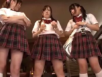 これは神展開！6人の女子校生に憑依してやりたい放題のハメ倒しW巨乳美少女ロリ乱交のエロ動画