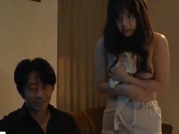 元同級生たちに奴隷のようにハメ倒されるマドンナ→夫の知らないところで調教は続き…巨乳人妻レイプ乱交のエロ動画