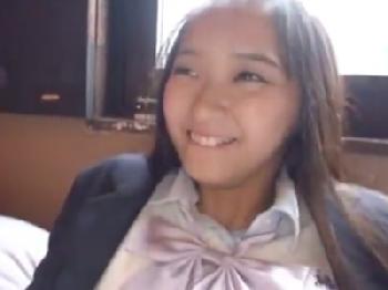あどけなくて円光とは無縁そうな女子校生とハメ撮り素人ロリのエロ動画