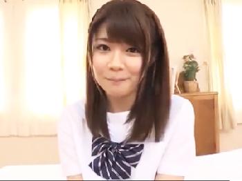 『んっぁ気持ちぃ！…ダメっかも…』色白美形お姉さんデビュー作で初の本気イキ披露！美少女ロリ顔射のエロ動画