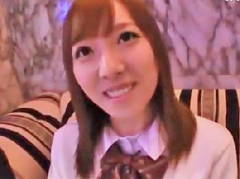 黒ランジェリーがエロチックなかわいいメイドにハードピストン！巨乳美少女コスプレパイパンのエロ動画