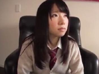 ホテルに連れ込んだ美形少女女子校生に大人の玩具を体験させて中出しハメ撮り成功W美少女ナンパのエロ動画