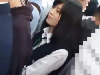 痴漢した女子校生を否応なしに降車させ駐車場に引きずり込み青姦凌辱美少女顔射レイプ露出のエロ動画