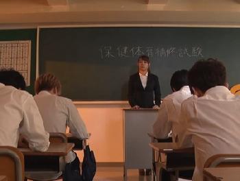 「お願いだから…それだけは…」若くて可愛い女先生がクズ生徒たちに死ぬほど犯されて…痴女女教師パンストレイプ乱交のエロ動画