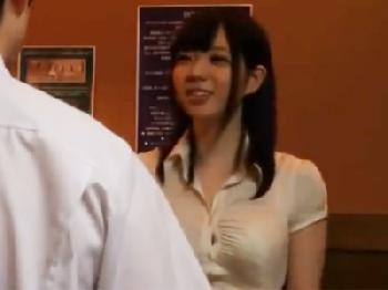 乳腺マッサージを受けに来た巨乳きれいなお姉さんが媚薬オイルの効果で痙攣アクメぶっかけのエロ動画