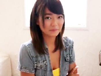 日焼け跡がエロい健康的な小麦肌の美形少女激しく絡み合う濃密ファック美少女ロリのエロ動画