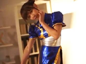 チャイナコスしたお姉さんとお尻の穴ファック！お尻に精液注入中出しアナルのエロ動画