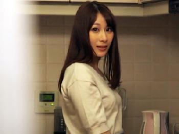 アブノーマルな義理の父親に尻の穴まで舐め尽くされ寝取られ中出しされた美人マダム巨乳人妻レイプ近親相姦のエロ動画