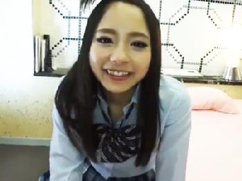 「早く入れてぇ‥」女子校生好きの親父ハメ師達が神レベルギャルを連続輪姦ハメ撮り美少女乱交のエロ動画