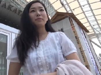 ネットで知り合った大きいオッパイ美形お姉さんと温泉旅行→やりまくりで精液枯渇のエロ動画