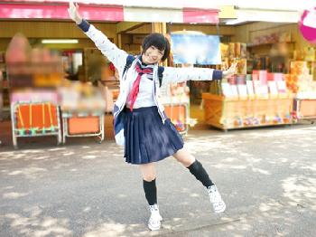 千葉県のあどけないセーラー女子校生が妻子持ちのオジサンと駆け落ちパコ美少女稲村ひかりのエロ動画