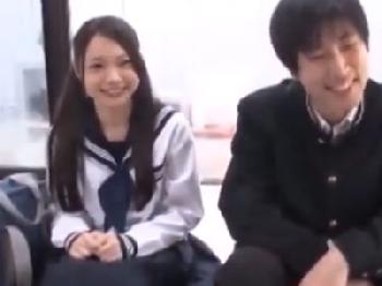 「お兄ちゃん…お小遣いくれる？」その代わりに素股を提案してくる妹!!ロリ近親相姦のエロ動画