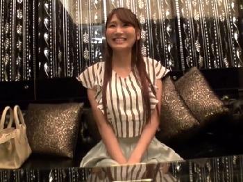 美巨乳Hカップの美巨乳とラブホテルで2人きり…恋人気分で主観ハメ撮りに成功！お姉さんのエロ動画