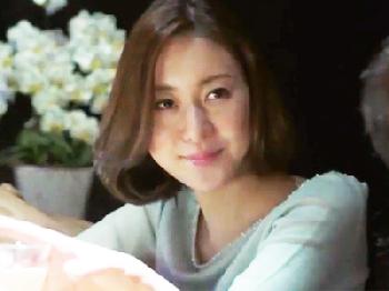 否応なしに犯されるも夫に相手にされない寂しさから体を許し不貞関係に発展W巨乳人妻中出しレイプのエロ動画