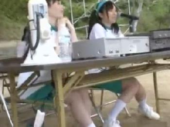 運動会の最中に親の目を盗んで生徒を陵辱する婦女暴行魔女子校生美少女顔射レイプのエロ動画