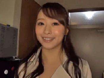 素人宅に突撃して精液搾り取る痴女現る！巨乳お姉さん童貞のエロ動画