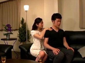 友人に会いに上京してきた嫁母と親密な関係に→嫁よりもねっとりとしたマダムの魅力にやられ寝取られ不貞人妻熟女近親相姦のエロ動画