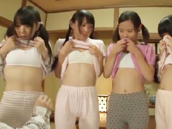 修学旅行中のガチ童顔少女達の部屋に侵入夜這い→大人イチモツに興味津々だったのでまとめて性教育！女子校生美少女ロリ顔射乱交のエ...