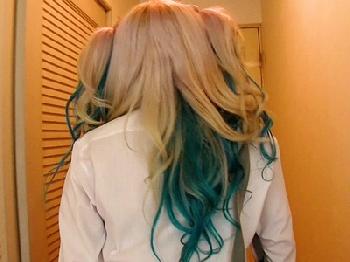 「家～？たまに帰ってるよ…」ガチ黒ギャルの家出少女を拾って黒い肌を染める調教ハメ撮り女子校生水着乱交丸山れおなのエロ動画