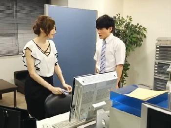 残業のご褒美が巨乳上司の優しすぎるパイズリ！お姉さん痴女OLJULIAのエロ動画