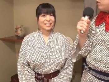 細身ビックおっぱい母ちゃん小早川怜子がチェリーボーイ息子を風呂場で痴女ってケツ素股巨乳人妻熟女童貞フェラ手コキパイズリ近親相...