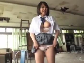 肉欲が強すぎる新妻・葵つかさちゃんと朝っぱらから顔面射精パコ！痴女人妻顔射ハメ撮りのエロ動画