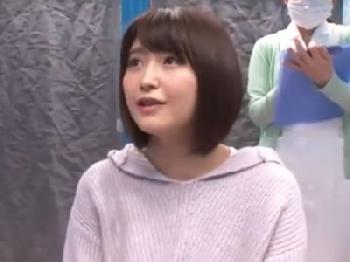 アパレル勤務の童顔娘が初対面男に精液生中出しされ着床アクメ美少女ロリOLのエロ動画