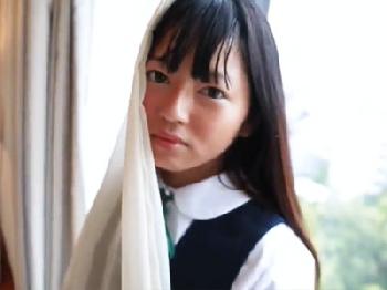 経験人数が2人の初心で清潔感あふれる美形少女女子校生と汗だくになるまでやりまくり美少女ハメ撮りフェラのエロ動画