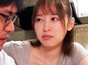 社員旅行でヤリチン男共に妊娠セックスで寝取られた美形マダム巨乳人妻中出しハメ撮りレイプのエロ動画